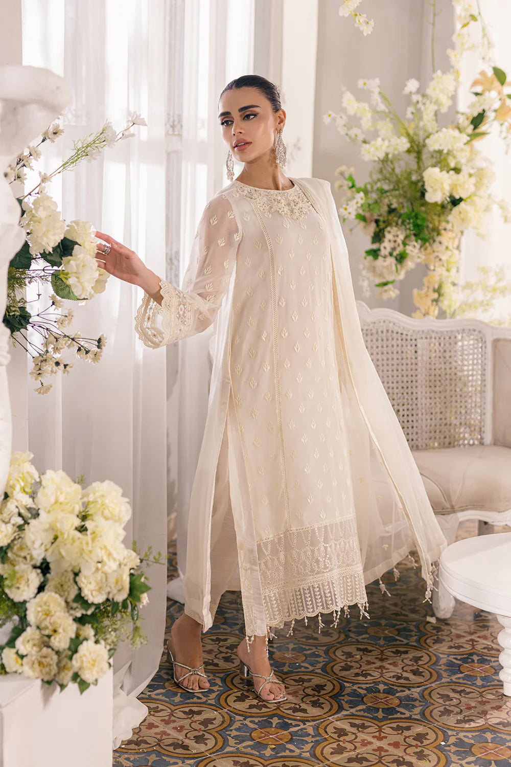 03-Piece Embroidered Chiffon Suit - Ready  To Wear
