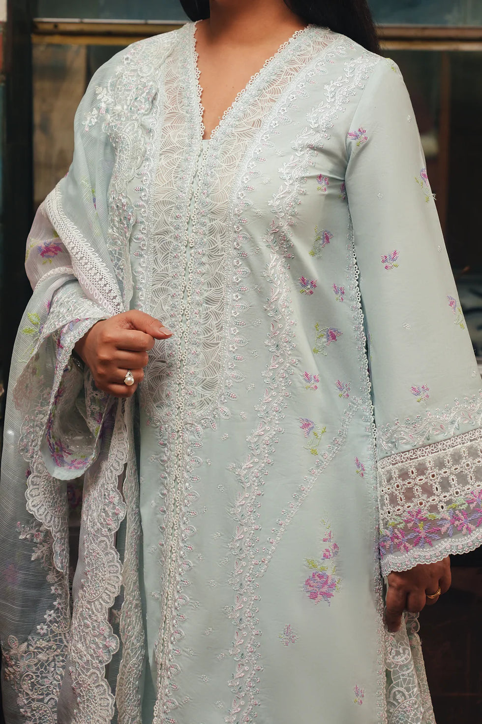 03-Piece Embroidered Cambric Cotton Suit - Ready To Wear