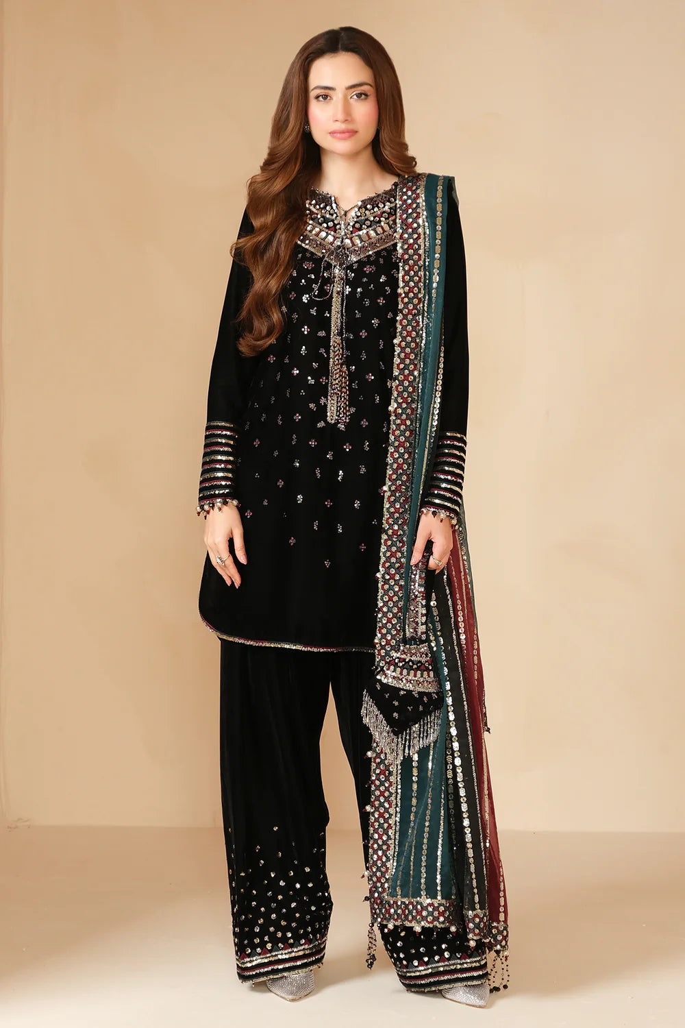 03-Piece  Embroidered Velvet Suit - Ready To Wear