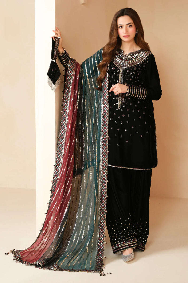 03-Piece  Embroidered Velvet Suit - Ready To Wear
